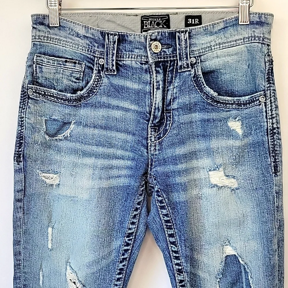 Buckle Men’s Straight Jeans Distressed Light Blue k418